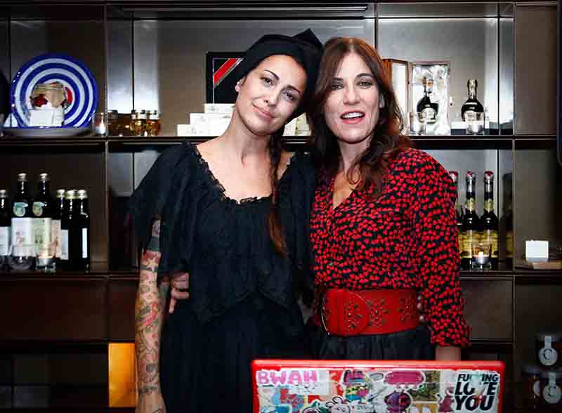 Margherita Buy e Sabrina Ferilli fidanzate nel film “Io e lei” Margherita Buy e Sabrina Ferilli fidanzate nel film “Io e lei”