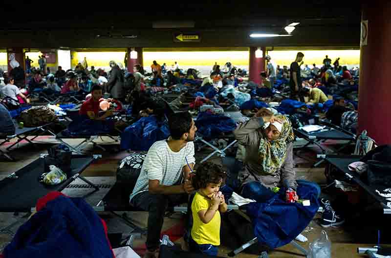 Immigrazione, dalla Commissione Ue 1,7 miliardi per la crisi Immigrazione, dalla Commissione Ue 1,7 miliardi per la crisi