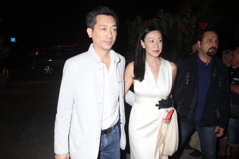 Milan, Berlusconi parte per Roma. Mr Bee parla coi dirigenti Fininvest Milan, Berlusconi parte per Roma. Mr Bee parla coi dirigenti Fininvest