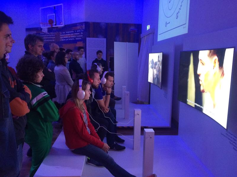 Nba, la mostra di Finazzer Flory fa canestro: boom di ingressi senza precedenti