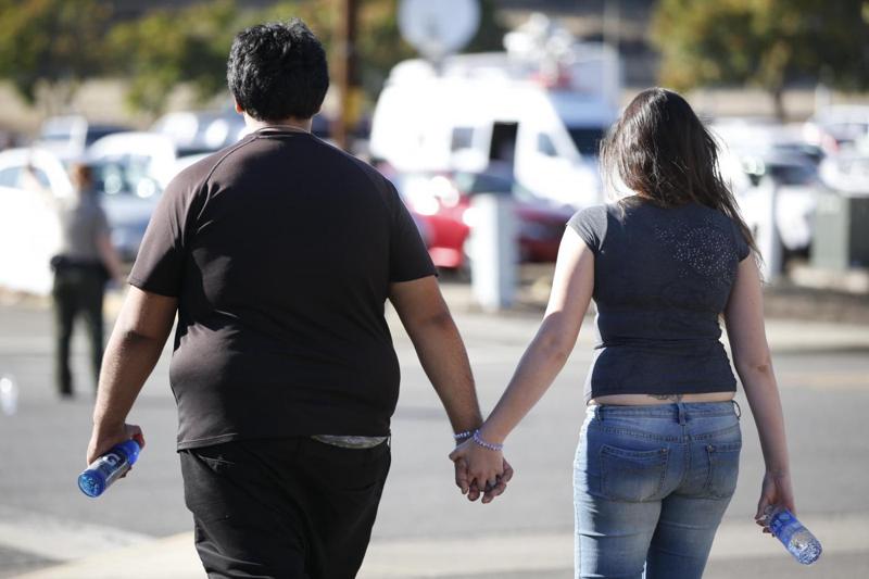 Usa, strage al college in Oregon. Di che religione sei? Poi gli spari Usa, strage al college in Oregon. Di che religione sei? Poi gli spari