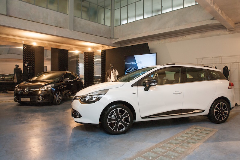 RENAULT Clio DUEL. La seduzione ha un doppio carattere RENAULT Clio DUEL. La seduzione ha un doppio carattere