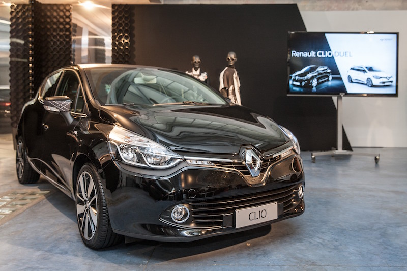 RENAULT Clio DUEL. La seduzione ha un doppio carattere RENAULT Clio DUEL. La seduzione ha un doppio carattere