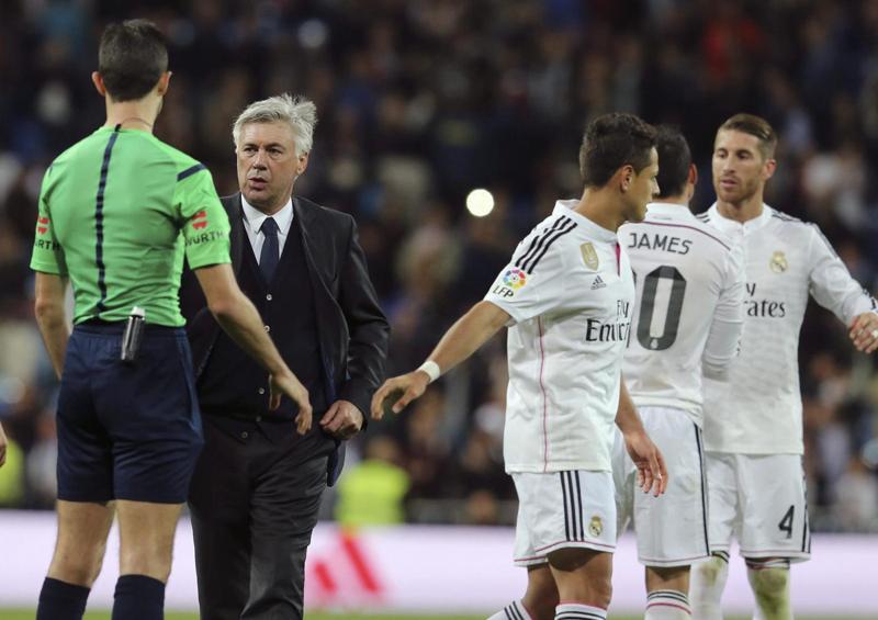 Chelsea, Mourinho resta per ora. Ma Abramovich ora pensa ad Ancelotti Chelsea, Mourinho resta per ora. Ma Abramovich ora pensa ad Ancelotti