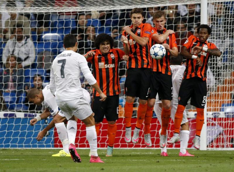 Shaktar Donetsk, momenti di panico: allarme bomba nello stadio Shaktar Donetsk, momenti di panico: allarme bomba nello stadio