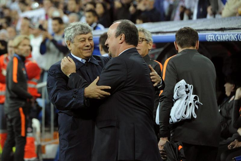 Rafa Benitez veleno: “All’Inter i giocatori col cellulare in bagno” Rafa Benitez veleno: “All’Inter i giocatori col cellulare in bagno”