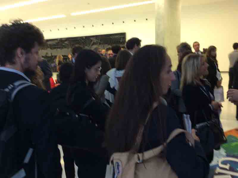 Acquisti, gli italiani riducono gli sprechi e scelgono il riciclo Acquisti, gli italiani riducono gli sprechi e scelgono il riciclo