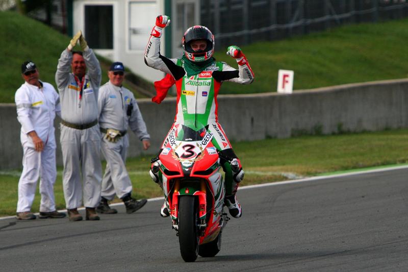 Max Biaggi, evasione da 18 milioni? “Non è vero perché…” Max Biaggi, evasione da 18 milioni? “Non è vero perché…”