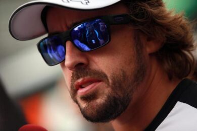 F1, McLaren, Fernando Alonso spegna le polemiche: “Resto sino a…”