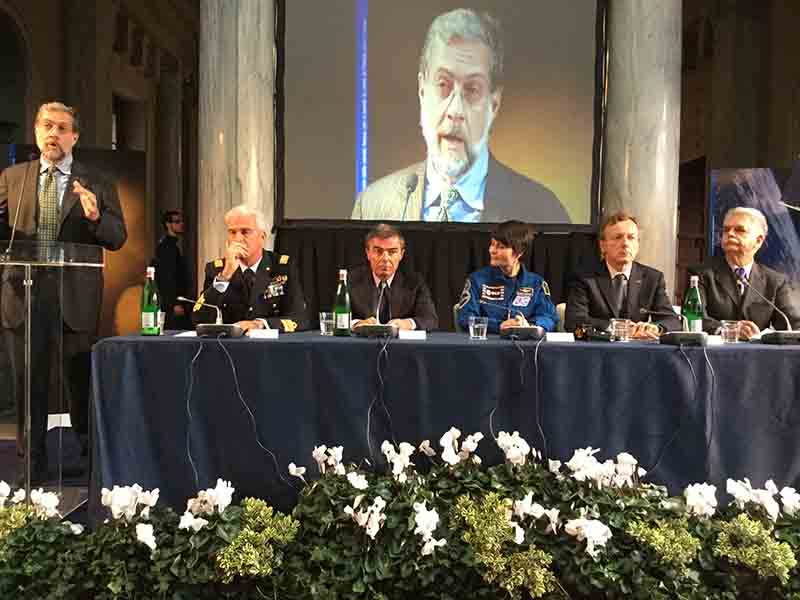 FS partner del tour post-volo di Samantha Cristoforetti