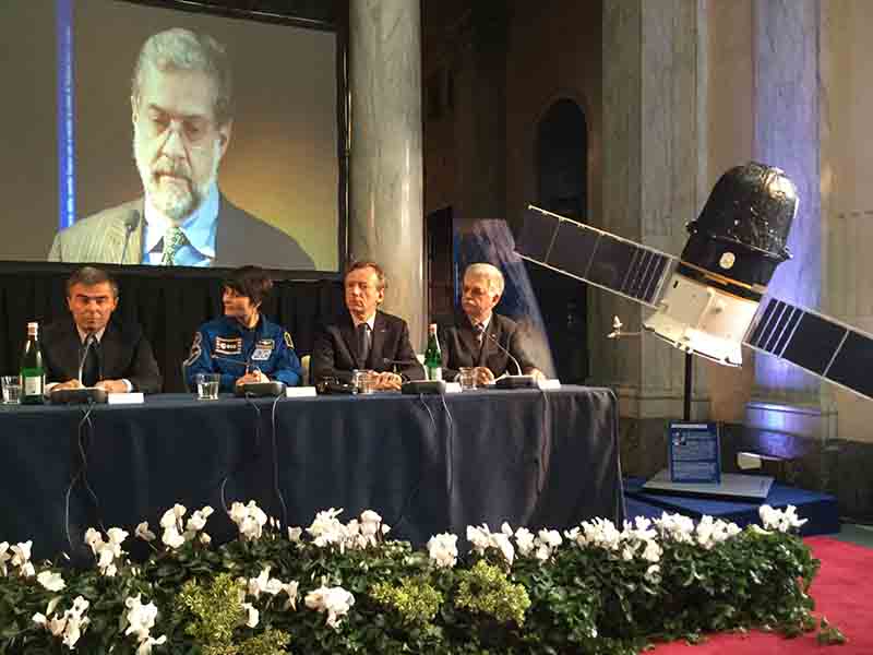 FS partner del tour post-volo di Samantha Cristoforetti