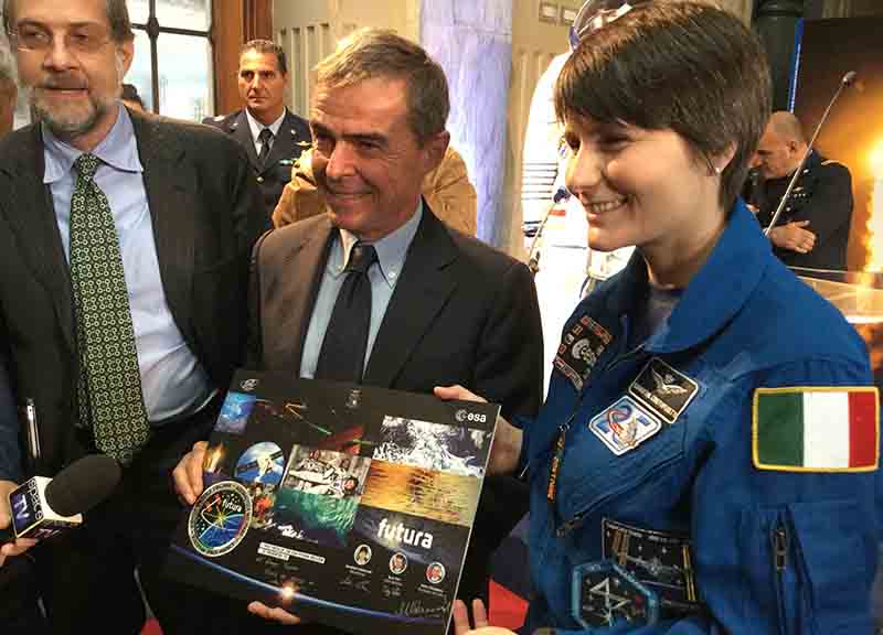 Galleria foto 'FS partner del tour post-volo di Samantha Cristoforetti' - foto 1
