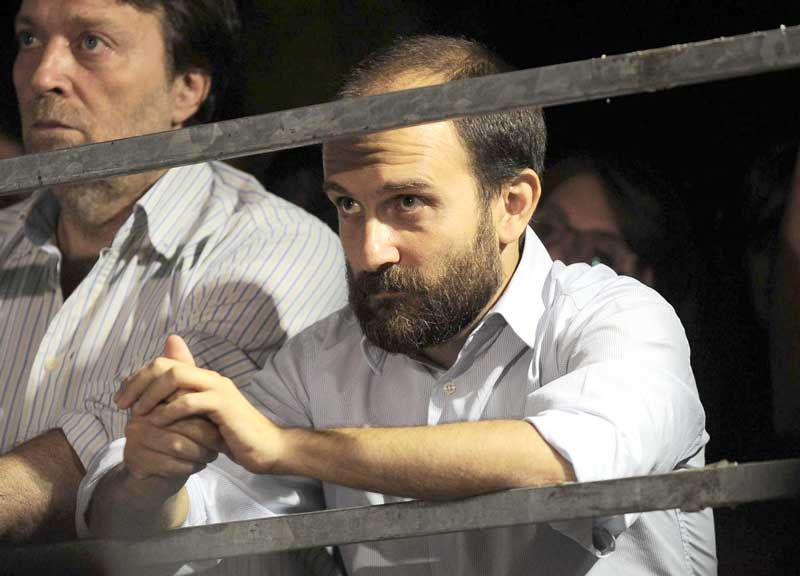 Sel sfiducia Marino, Orfini tratta la resa. L’sms: “Il sindaco si dimette in 24 ore”