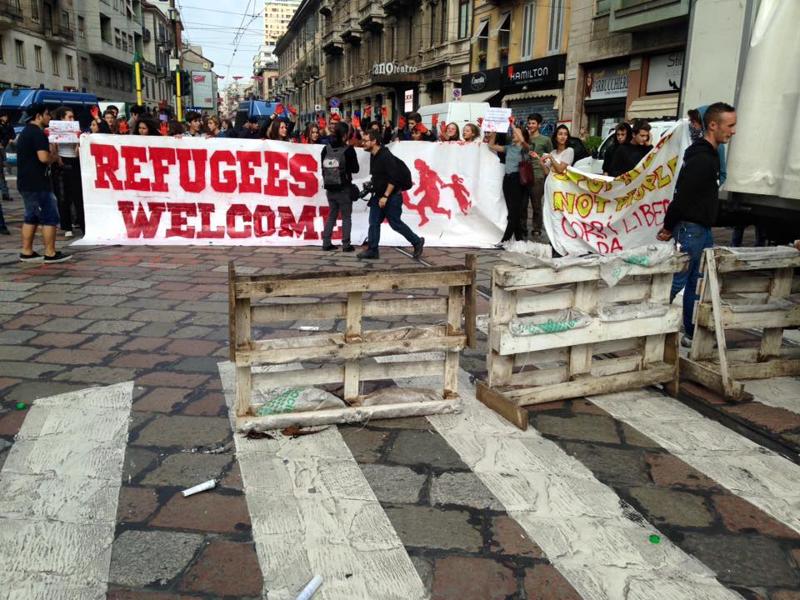 “La scuola non è un’azienda”: il corteo studentesco blocca la città “La scuola non è un’azienda”: il corteo studentesco blocca la città