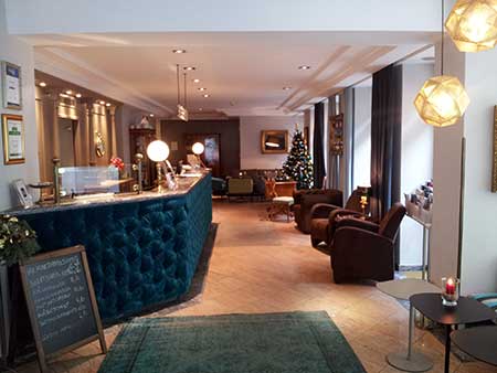 Mercatini di Natale, Vienna è pronta: ne ha 22. E c’è anche la stagione dei balli