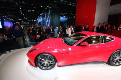 Fca lancia Ipo Ferrari, prezzo tra 48 e 52$ per azione. Corre Fca in Borsa