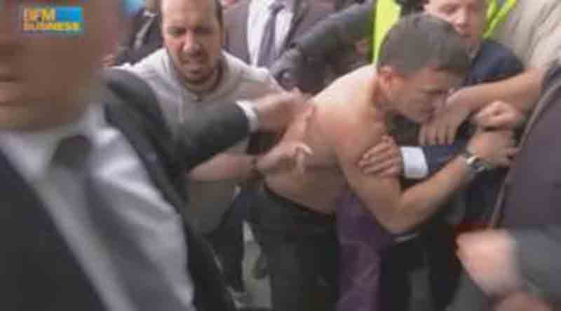 Air France: cinque addetti arrestati per l’aggressione ai manager
