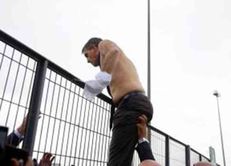 Air France: cinque addetti arrestati per l’aggressione ai manager
