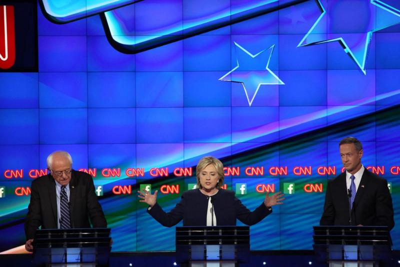 Usa 2016, Hillary Clinton batte tutti. Intanto Bill Clinton… Foto Usa 2016, Hillary Clinton batte tutti. Intanto Bill Clinton… Foto