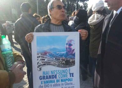 Pino Daniele, fu “morte naturale”. Chiesta rchiviazione