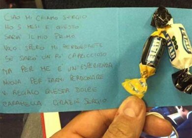 Selvaggia Lucarelli racconta un “dolce” volo da Brindisi