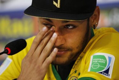 Barcellona choc: Santos chiede sei mesi di stop per Neymar