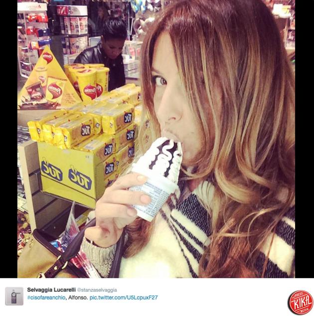 Selvaggia Lucarelli – Elisabetta Canalis, il giudice: tempo per accordo