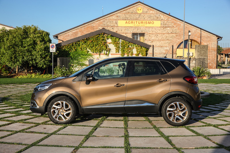 RENAULT CAPTUR ICONIC E EXCITE: il crossover speciale