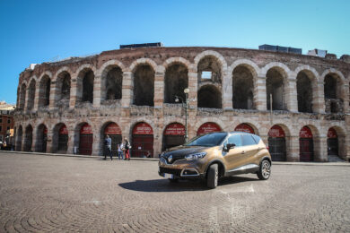 RENAULT CAPTUR ICONIC E EXCITE: il crossover speciale