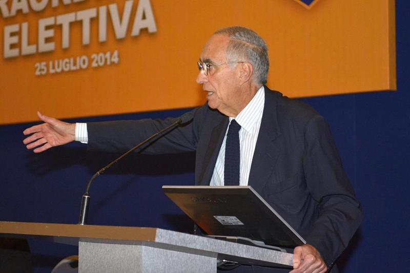 Roma, perché nessuno ha pensato al giovin virgulto Franco Carraro? Roma, perché nessuno ha pensato al giovin virgulto Franco Carraro?
