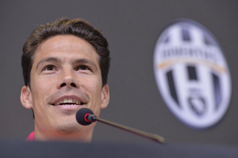 Marotta (Juventus): “Hernanes non prima scelta. E Allegri-Dybala…” Marotta (Juventus): “Hernanes non prima scelta. E Allegri-Dybala…”