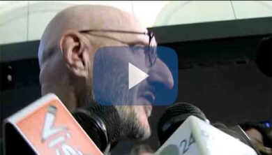Poste, azioni collocate a 6,75 euro. Padoan incassa 3,4 miliardi. Ora Enav e Fs