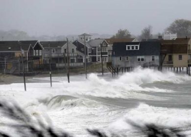 L’Uragano Patricia si abbatte sul Messico. Ha perso potenza