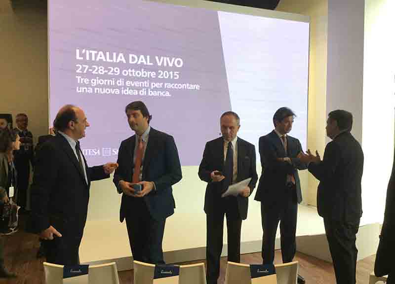 Intesa presenta le nuove filiali.Piazze dell’economia reale Intesa presenta le nuove filiali.Piazze dell’economia reale