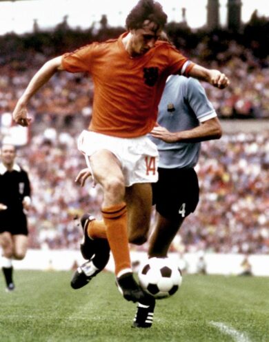 Cruyff, cancro ai polmoni e commozione. “Devo passare molti test”