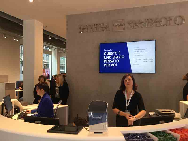 Intesa presenta le nuove filiali.Piazze dell’economia reale Intesa presenta le nuove filiali.Piazze dell’economia reale