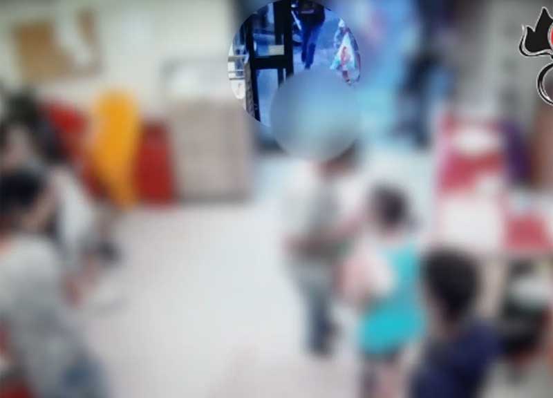 Napoli, così i due rapinatori uccisero Anatoliy. Il video choc Napoli, così i due rapinatori uccisero Anatoliy. Il video choc