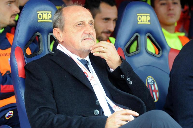 Bologna, Delio Rossi è stato esonerato. Al suo posto… Bologna, Delio Rossi è stato esonerato. Al suo posto…