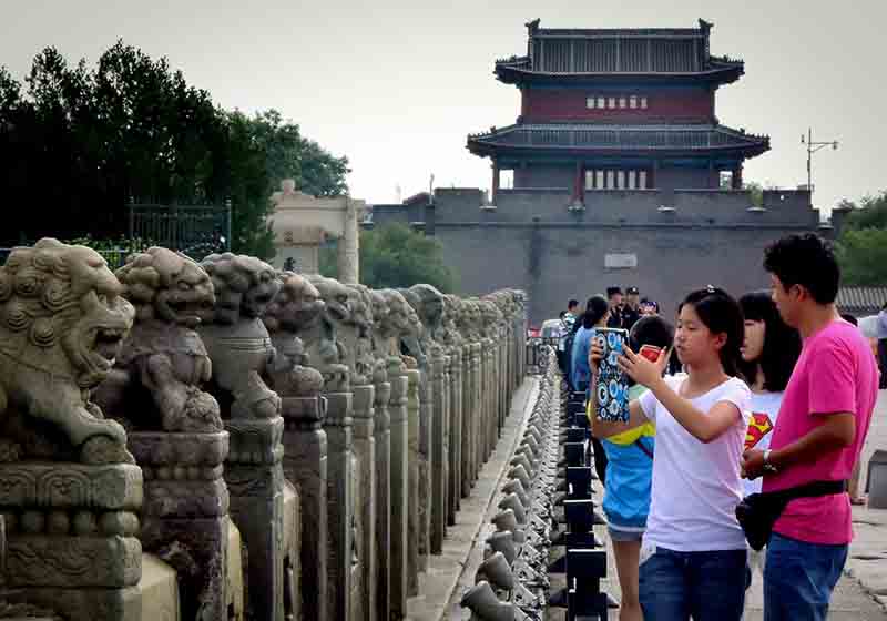 Cina, fine della politica del figlio unico: concessi 2 figli a coppia Cina, fine della politica del figlio unico: concessi 2 figli a coppia