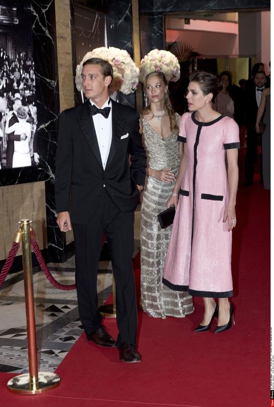 Charlotte Casiraghi, “nuovo amore: è un regista italiano” Charlotte Casiraghi, “nuovo amore: è un regista italiano”