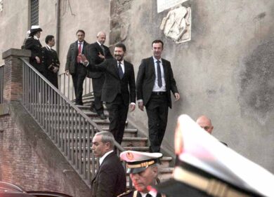Marino ora è anche indagato. Scontrini: è peculato e falso