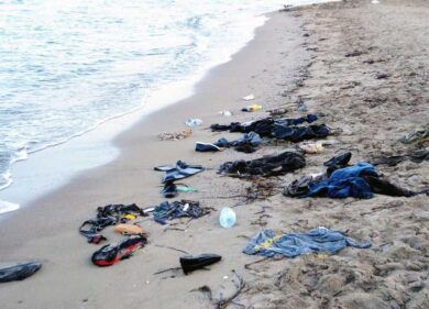 Immigrazione, almeno 21 morti al largo della Grecia