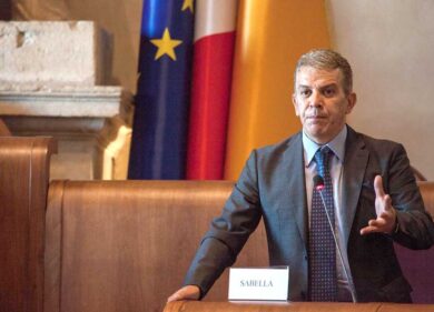 Sabella torna a fare il magistrato: lunedì la richiesta al Csm