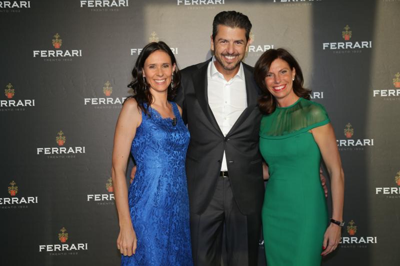 Ferrari brinda al successo di Expo 2015: sei mesi di bollicine Ferrari brinda al successo di Expo 2015: sei mesi di bollicine