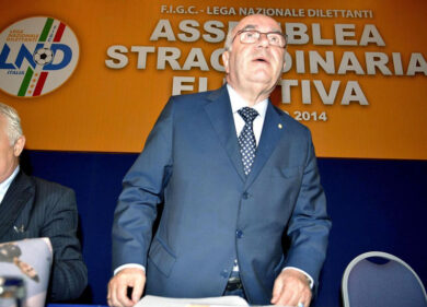 Calcio, Tavecchio insulta ebrei e gay. E’ di nuovo bufera