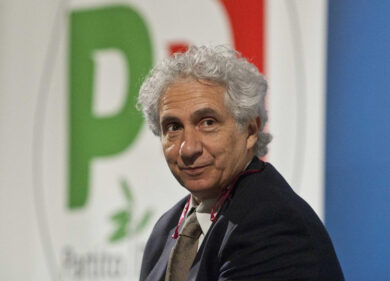 Pd, Mineo al contrattacco: “Renzi subalterno a donna bella e decisa”