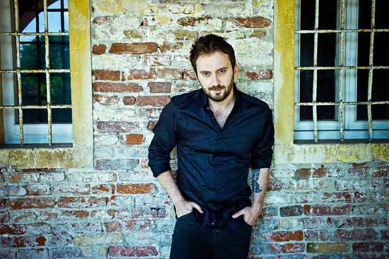 Cesare Cremonini riscalda Firenze con il “Più che logico tour”
