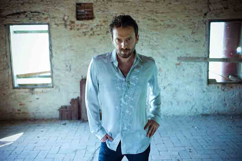 Cesare Cremonini riscalda Firenze con il “Più che logico tour”