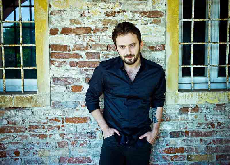 Cesare Cremonini riscalda Firenze con il “Più che logico tour”