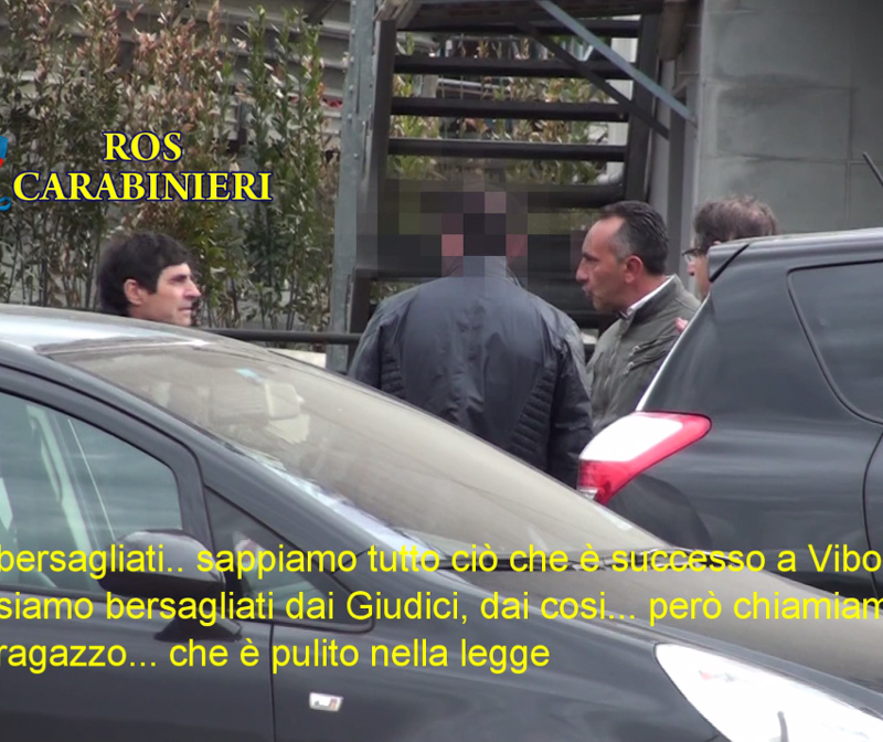 Intercettazioni, video e pedinamenti. FOTOGALLERY DELLA MAXI INCHIESTA Intercettazioni, video e pedinamenti. FOTOGALLERY DELLA MAXI INCHIESTA